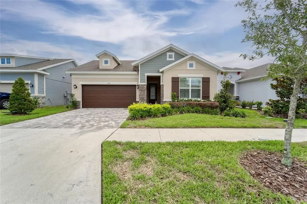 6116 Thrushwood Road Lithia FL 33547