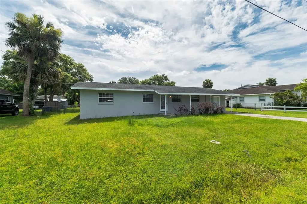 1645 Center Street Deland FL 32720