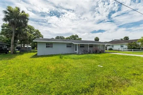1645 Center Street Deland FL 32720