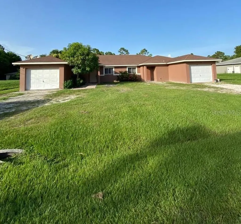 5128 30th Street SW Lehigh Acres FL 33973