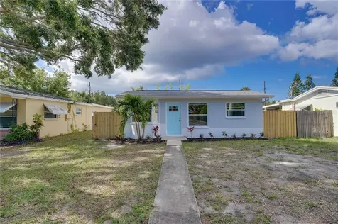 679 71st Avenue N St Petersburg FL 33702