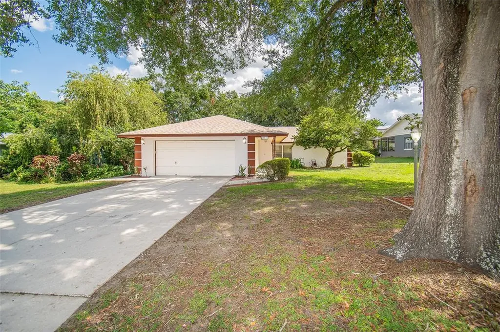 2257 Eastmeadows Court Lakeland FL 33812