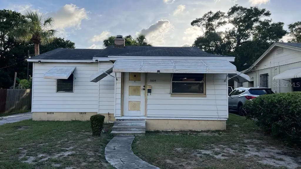 2039 25th Street S St Petersburg FL 33712