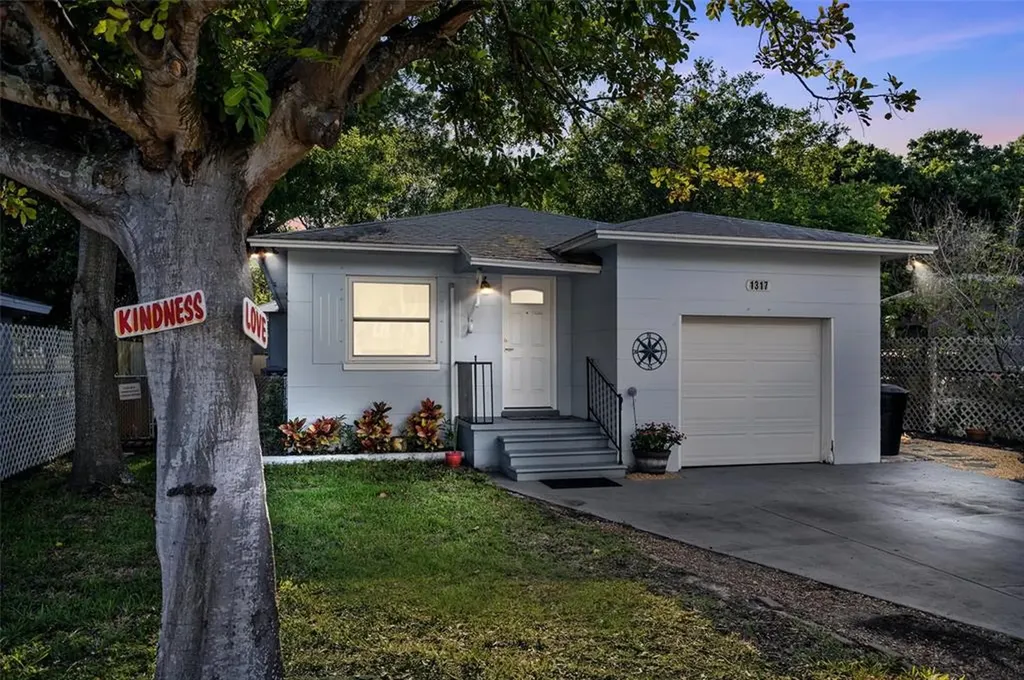 1317 58th Street S Gulfport FL 33707