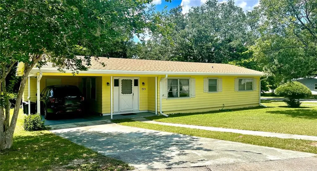 1925 W Gardenia Drive Citrus Springs FL 34434