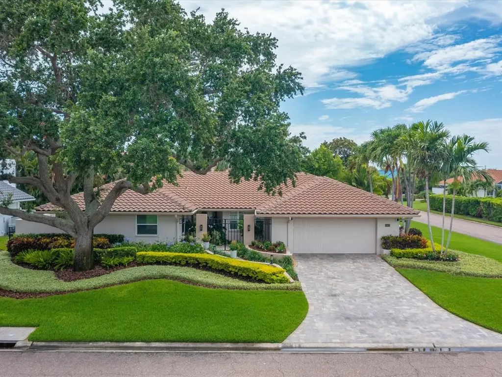 5937 Leeland Street S St Petersburg FL 33715