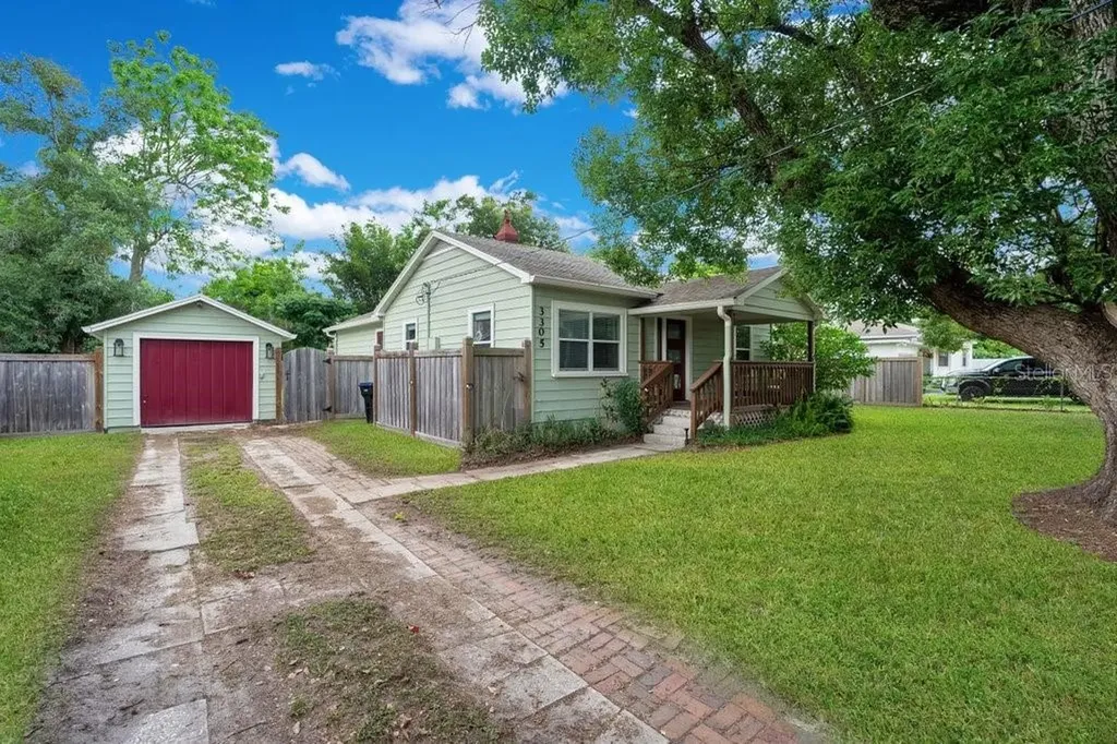 3305 Price Avenue Orlando FL 32806