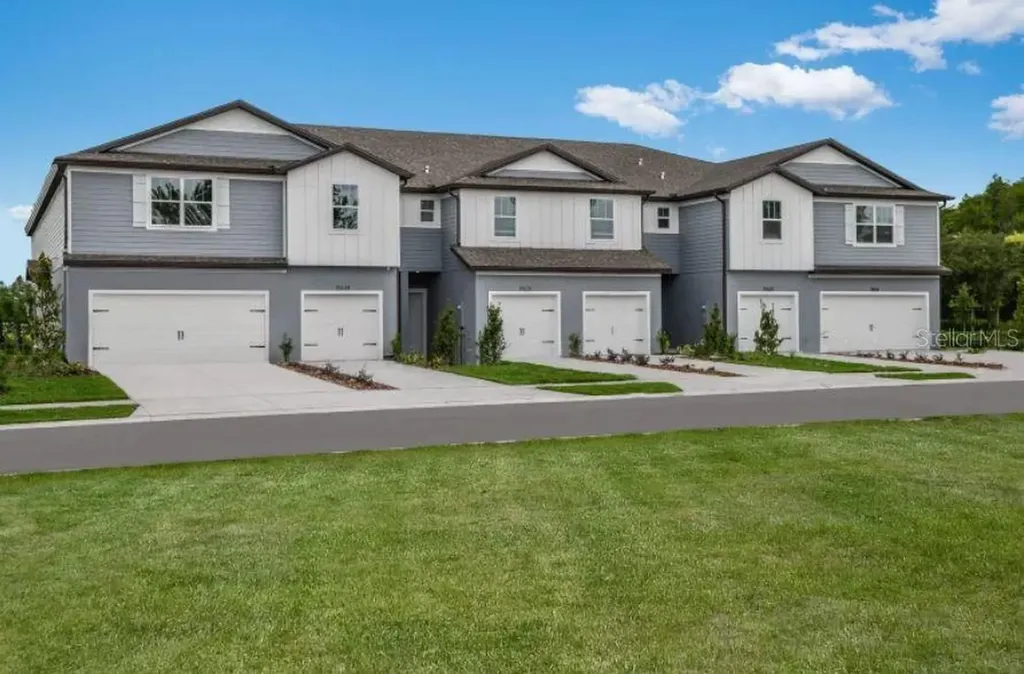 5485 Elmview Crossing Wesley Chapel FL 33545