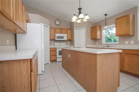 2255 Whitehorse Street Deltona FL 32738