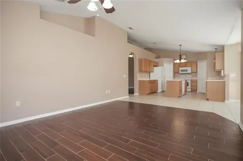 2255 Whitehorse Street Deltona FL 32738