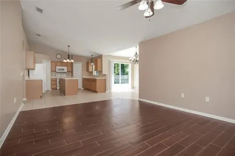 2255 Whitehorse Street Deltona FL 32738