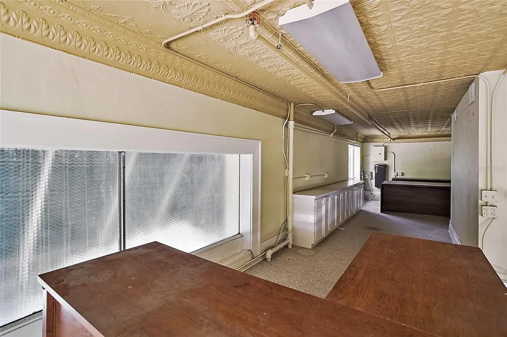 410 W Main Street Leesburg FL 34748