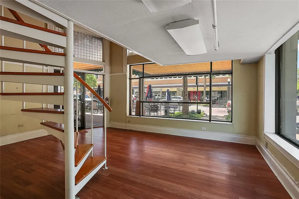 410 W Main Street Leesburg FL 34748
