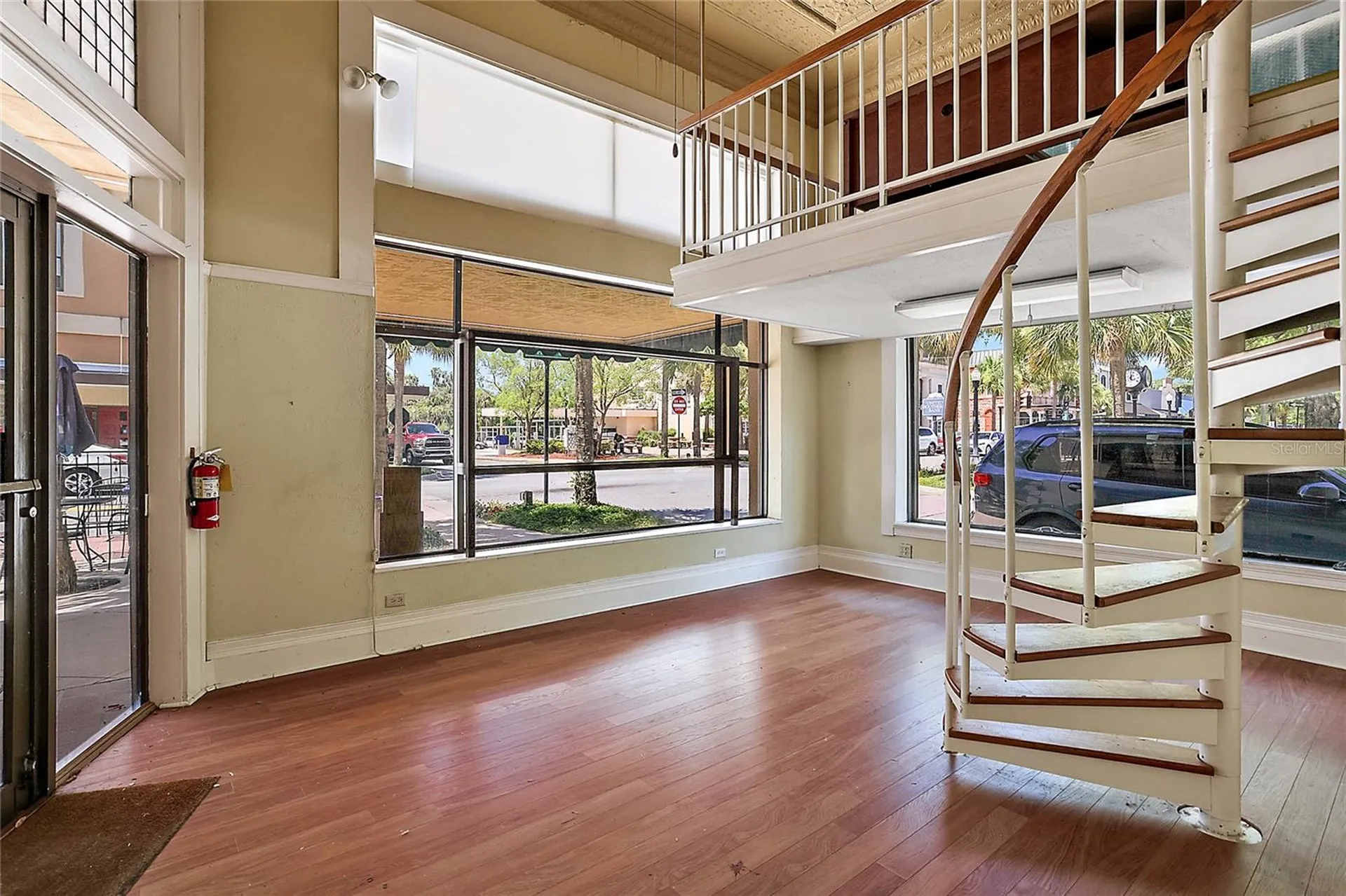 410 W Main Street Leesburg FL 34748