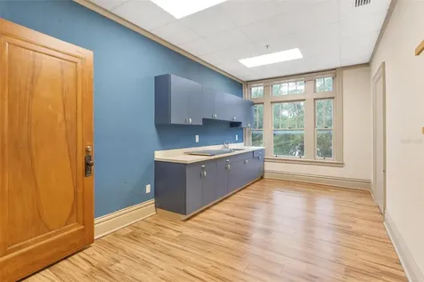 410 W Main Street Leesburg FL 34748