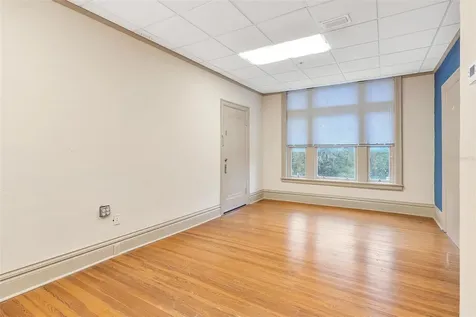 410 W Main Street Leesburg FL 34748
