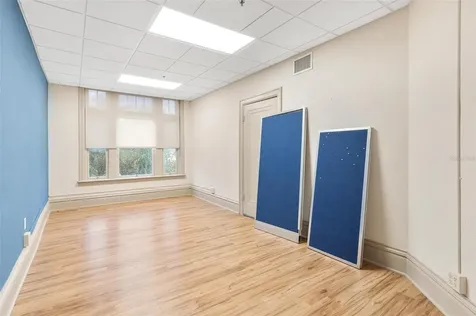 410 W Main Street Leesburg FL 34748