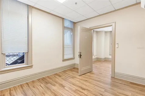 410 W Main Street Leesburg FL 34748