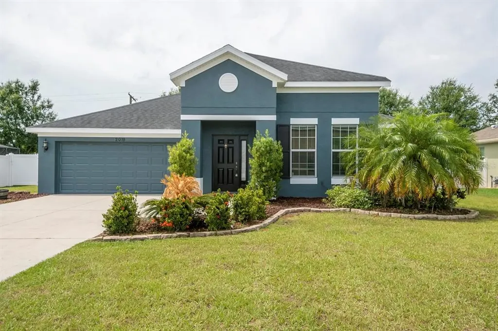 2019 Via Napoli Street Plant City FL 33566