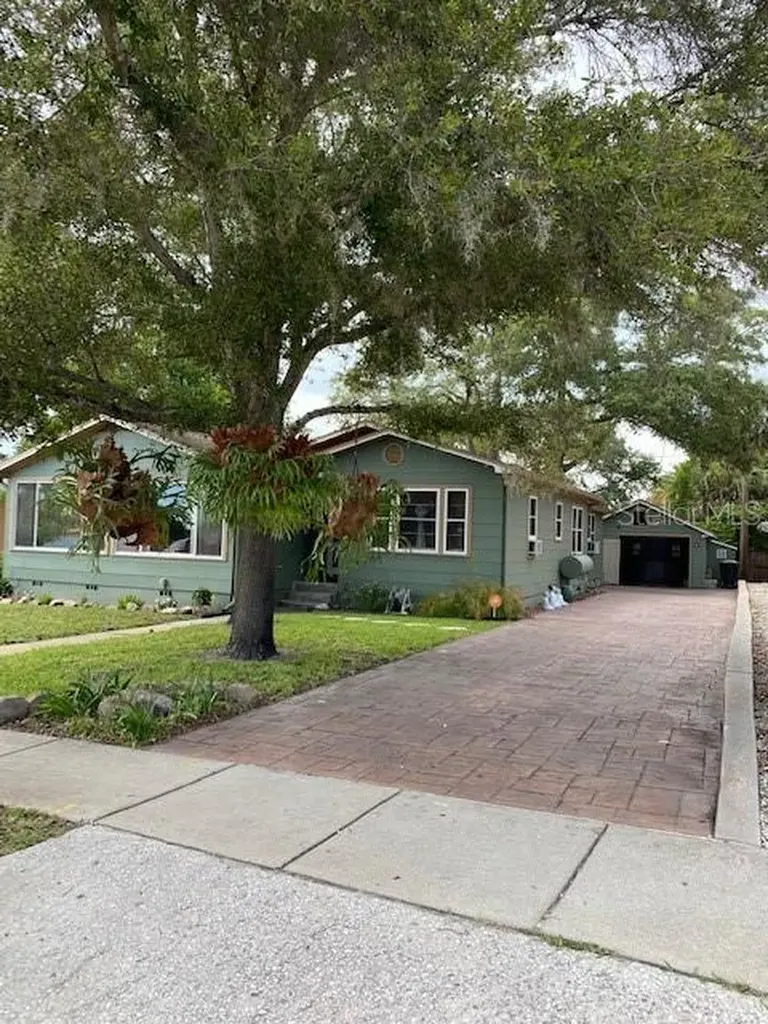 1424 Park Street Clearwater FL 33755