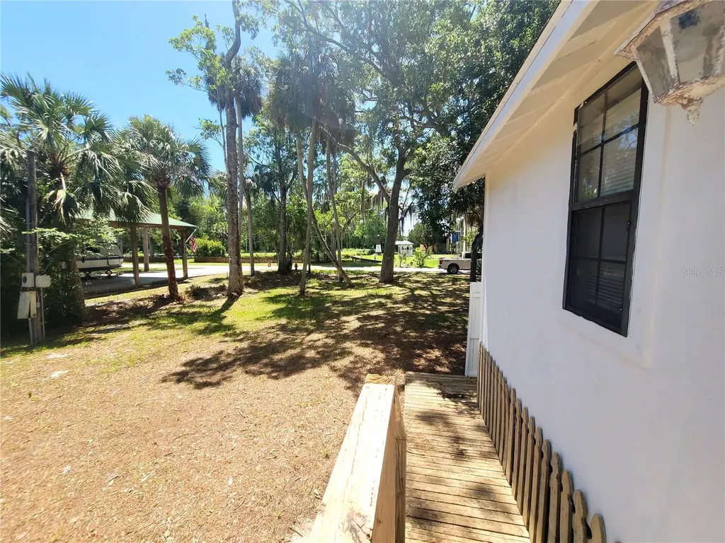 000 SE 245th Street Suwannee FL 32692