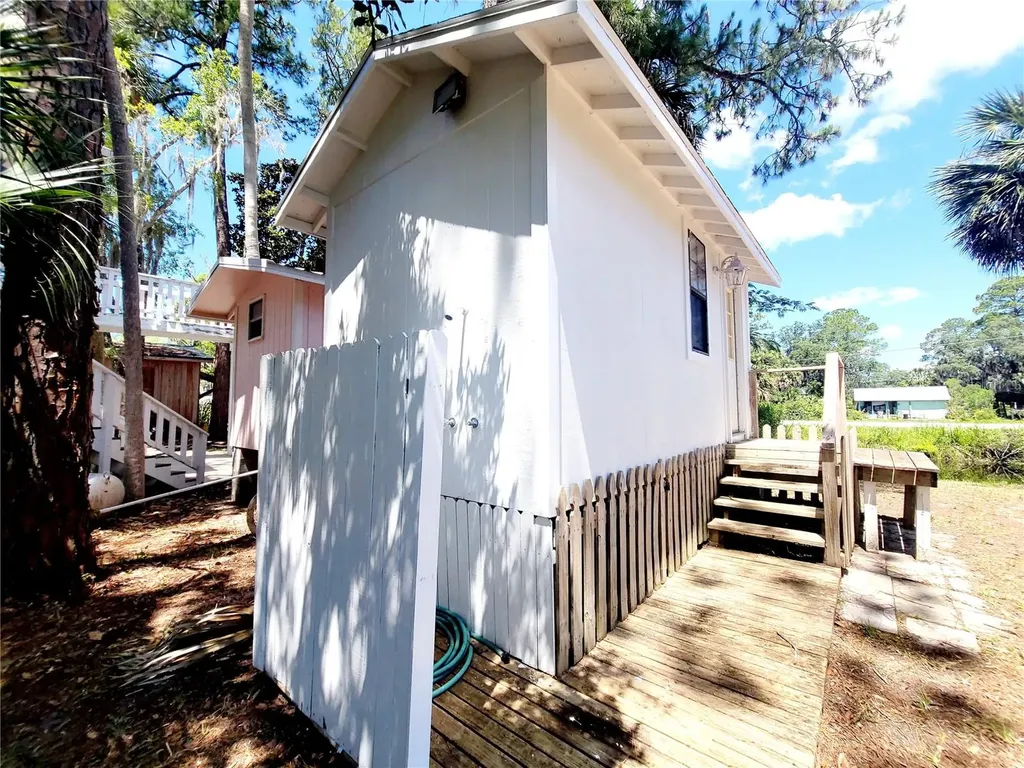 000 SE 245th Street Suwannee FL 32692