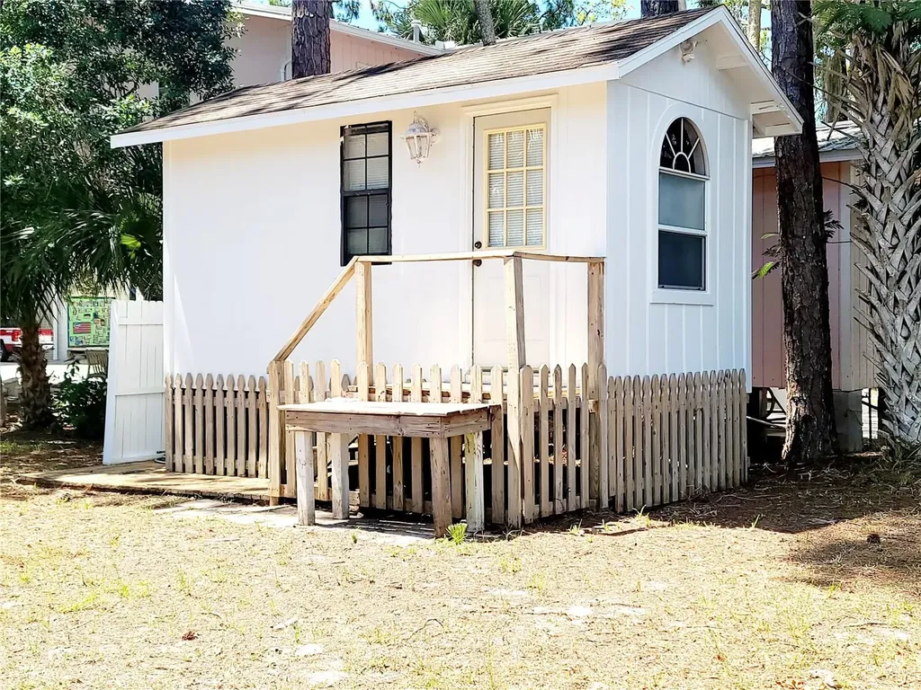 000 SE 245th Street Suwannee FL 32692