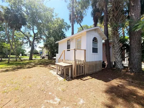 000 SE 245th Street Suwannee FL 32692