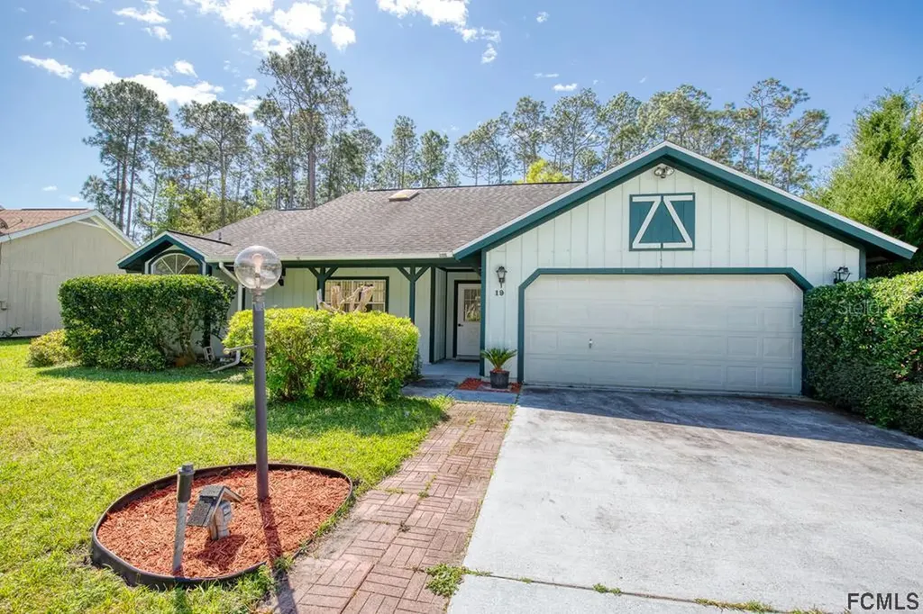 19 Weyanoke Lane Palm Coast FL 32164