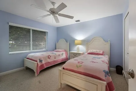 6804 Erica Lane Sarasota FL 34241