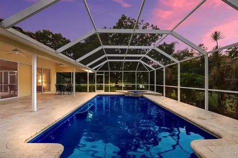 6804 Erica Lane Sarasota FL 34241