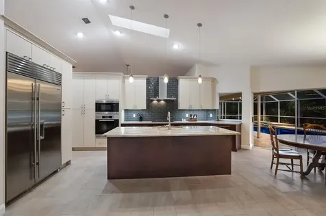 6804 Erica Lane Sarasota FL 34241