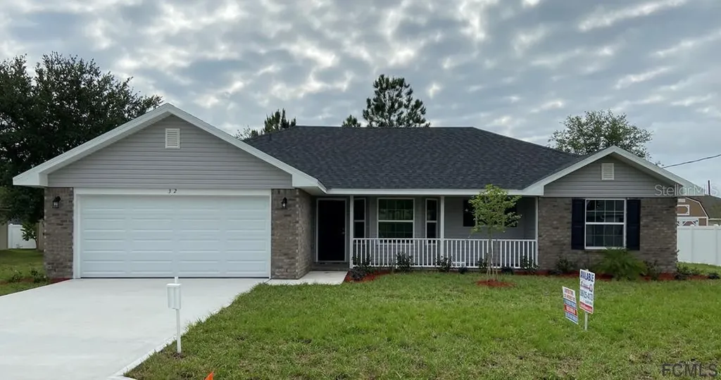 32 Lamont Lane Palm Coast FL 32137