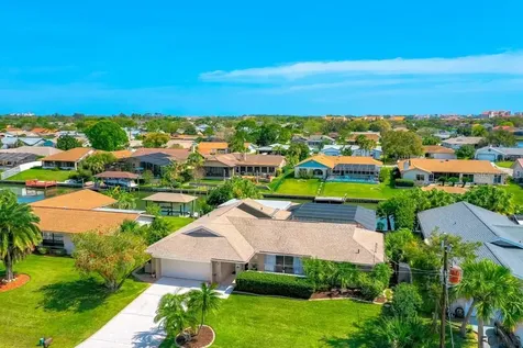 23 Clarendon Court S Palm Coast FL 32137
