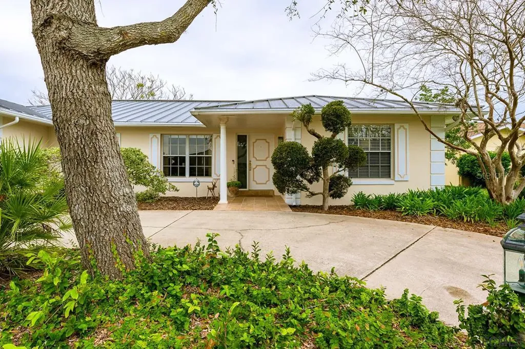 14 Conway Court Palm Coast FL 32137