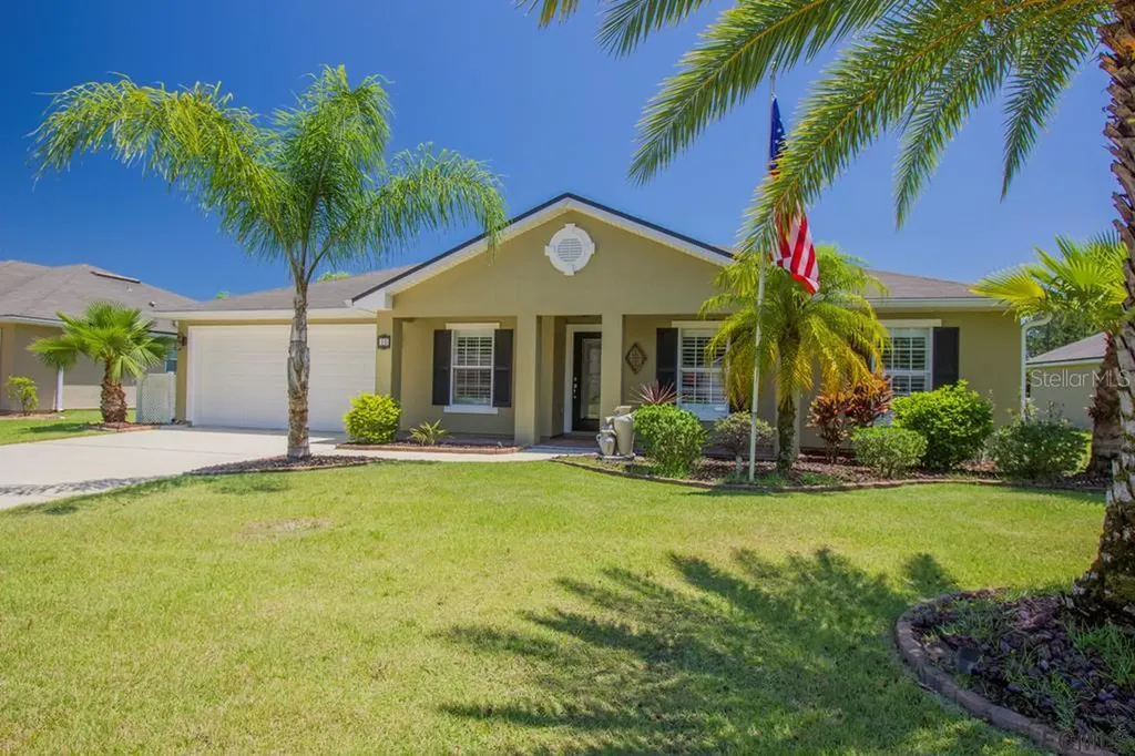 10 Riviera Estates Court Palm Coast FL 32164