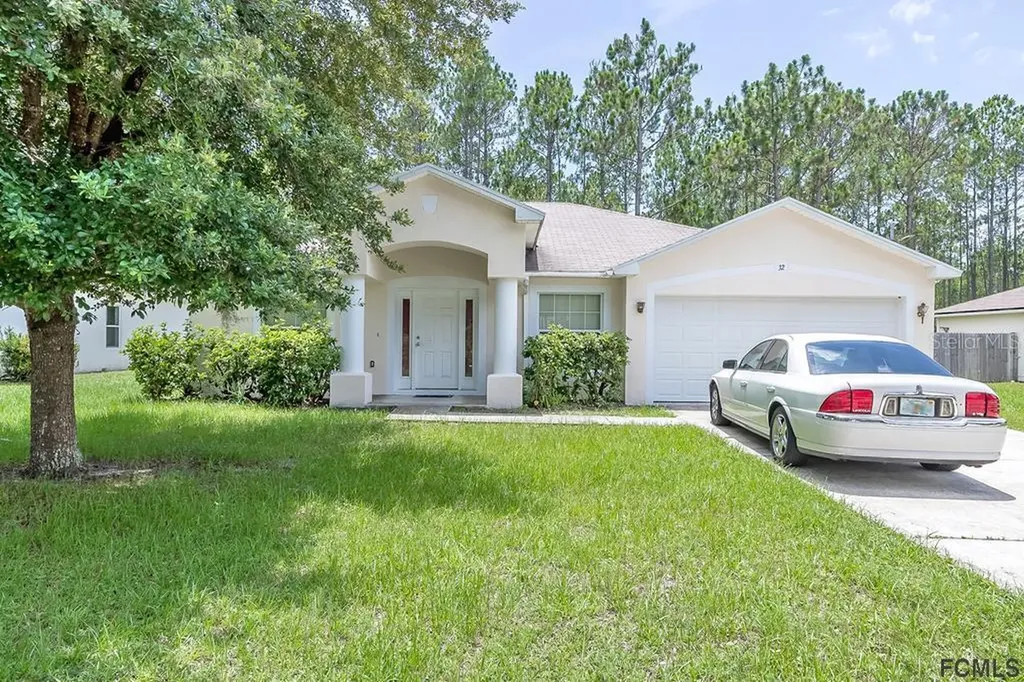 32 Llama Trail Palm Coast FL 32164