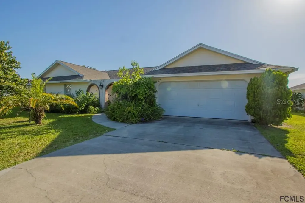 10 Coral Reef Court S Palm Coast FL 32137