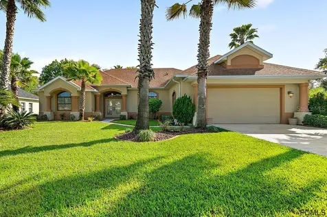 17 Lakeside Place W Palm Coast FL 32137