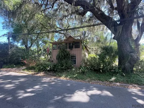 510 Oakwood Street Crescent City FL 32112