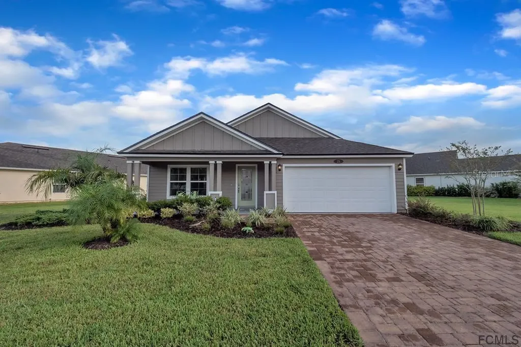 25 Country Club Harbor Circle Palm Coast FL 32137