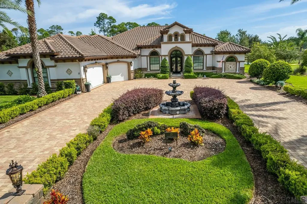 13 Scarlet Oak Circle Palm Coast FL 32137