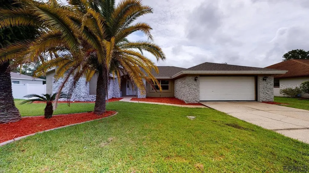 32 Prescott Lane Palm Coast FL 32164