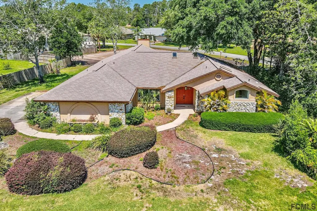 40 Wellshire Lane Palm Coast FL 32164