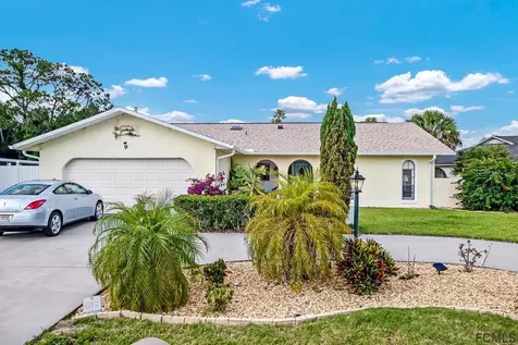 9 Felicia Court Palm Coast FL 32137