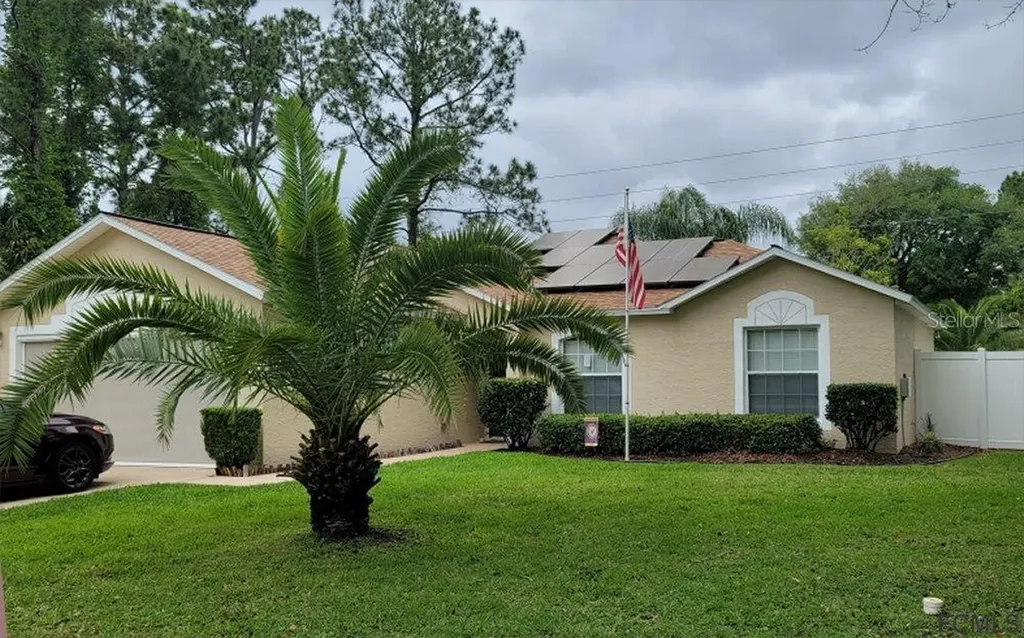 15 Seamanship Trail Palm Coast FL 32164