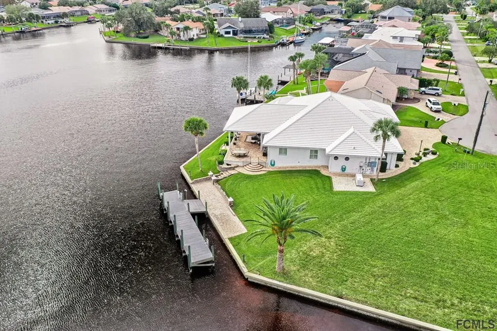 22 Cedarwood Court Palm Coast FL 32137