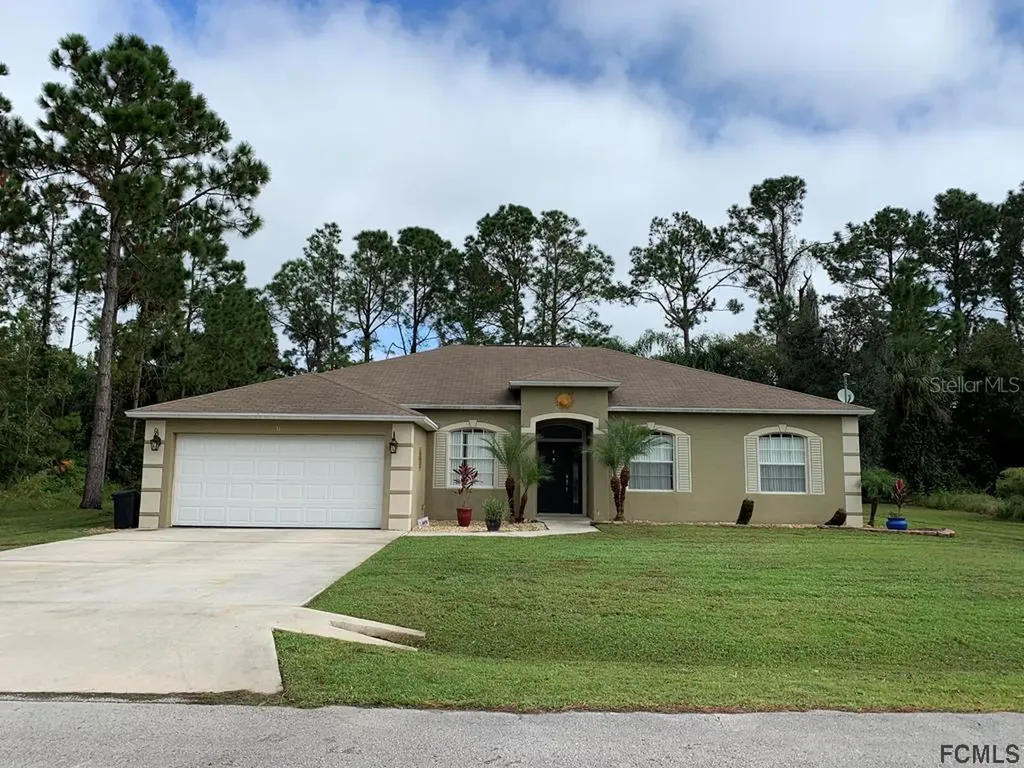 11 Bird Tree Place Palm Coast FL 32137