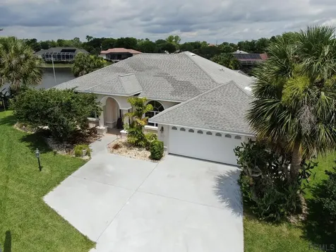 10 Crossleaf Court W Palm Coast FL 32137