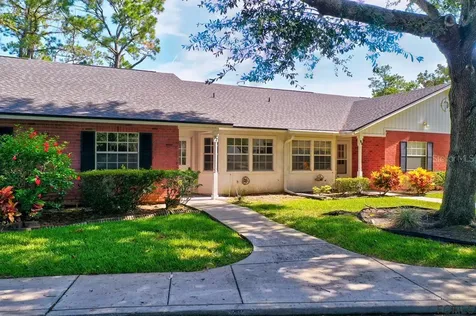 32 Kings Colony Court Palm Coast FL 32137